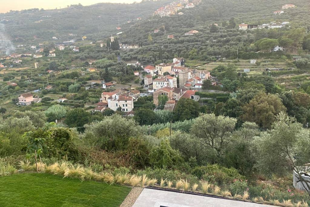 Laserrafelice Imperia Bagian luar foto